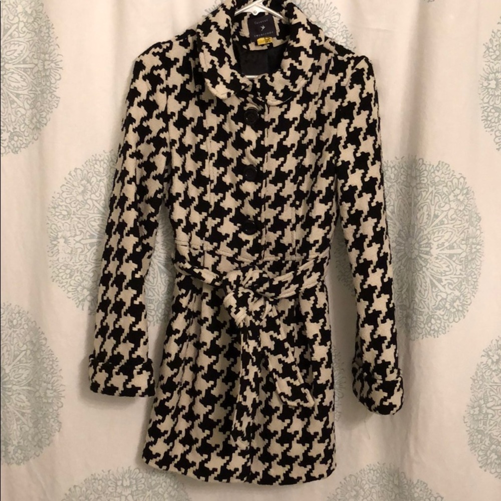 black&cream women’s peacoat
